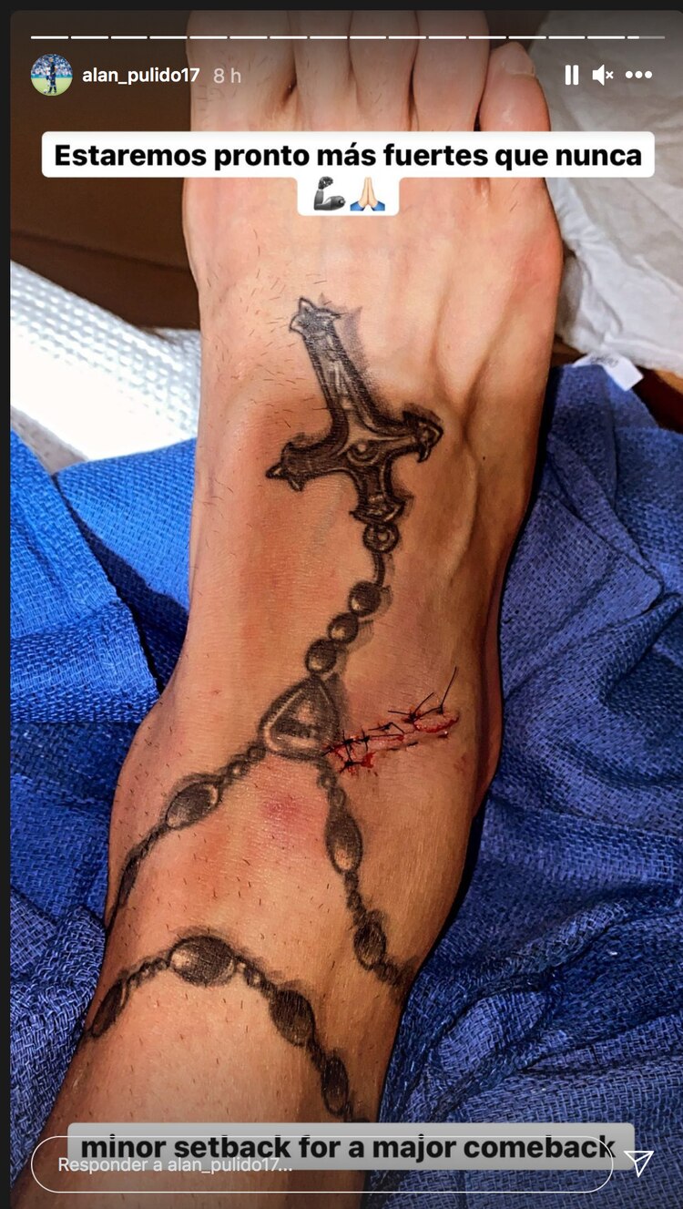 Alan Pulido se presentará a la concentración de México.