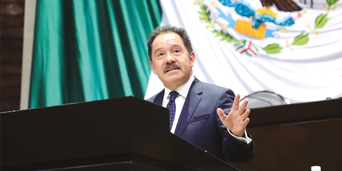 El legislador Ignacio Mier, en tribuna en San Lázaro, en octubre pasado.