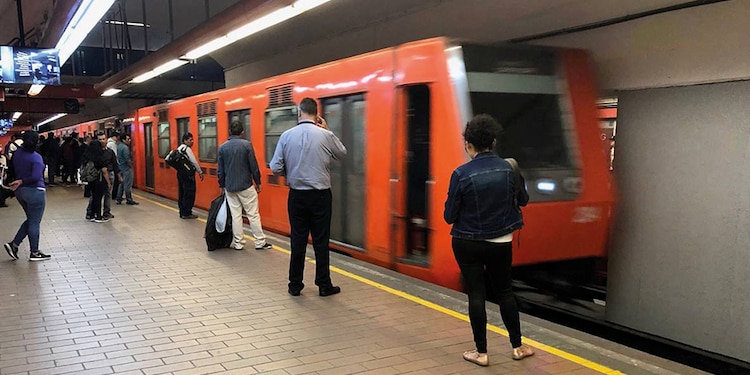 Primer tramo de la Línea 7 del Metro se inauguró un día como hoy.