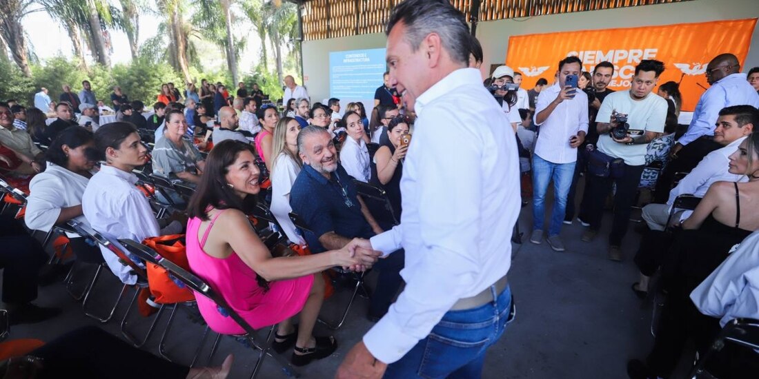 En el distrito 6 de Zapopan, Pablo Lemus se comprometió a un parque público en Miramar y la ampliación de la Línea 3 del Tren Ligero hasta Tesistán, con un ramal hacia Valle de los Molinos.