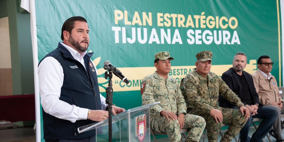 El alcalde Ismael Burgueño encabeza la presentación del Plan Estratégico Tijuana Segura, con el que busca reforzar la seguridad y la confianza de los ciudadanos.