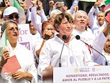 LA MANDATAIRA estatal del Edomex, Delfina Gómez, ayer,
en la Plaza Principal de Tlalnepantla