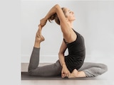 EL YOGA
te ayuda a
mejorar la
elasticidad de
tu cuerpo.