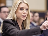 Pam Bondi, ahora exfiscal.