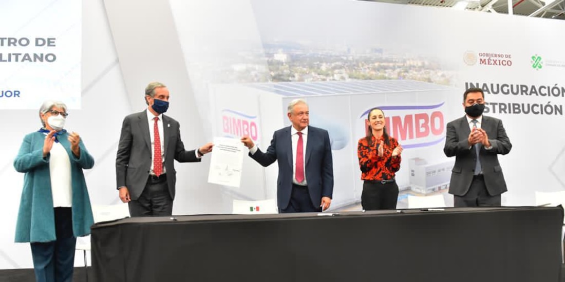 Durante la inauguración de la Planta de Bimbo, el Presidente López Obrador y David Servitje, director general de Bimbo