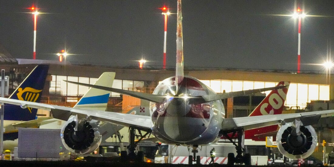 El vuelo AA292 de American Airlines que fue desviado al aeropuerto de Roma por cuestiones seguridad.