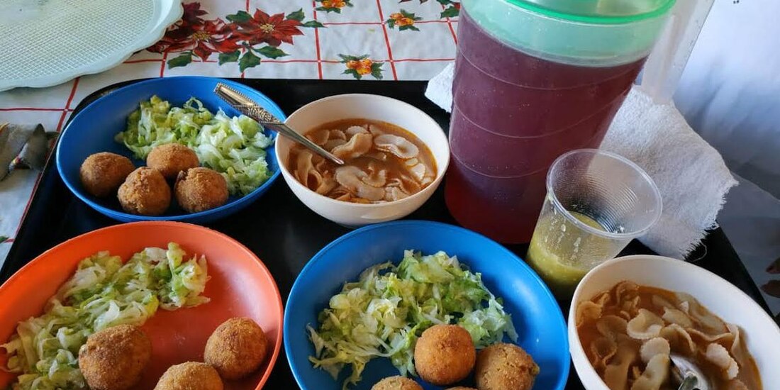 El plan es para reforzar la alimentación de los estudiantes de nivel básico de escuelas públicas.