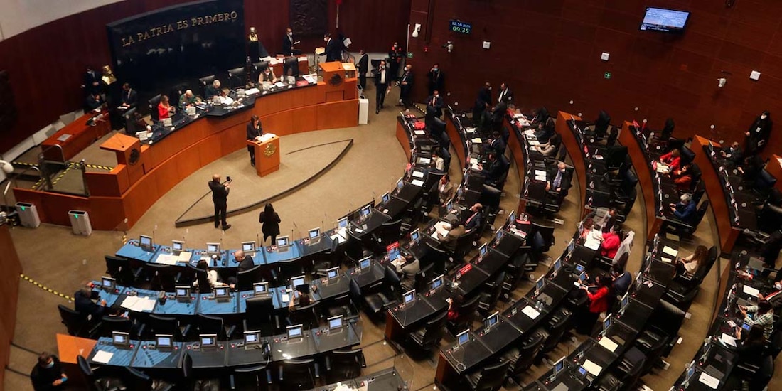 “Los enemigos no son sólo opositores a los principios democráticos y populares que encabeza el Ejecutivo, sino opositores a México", afirmaron los legisladores de Morena.