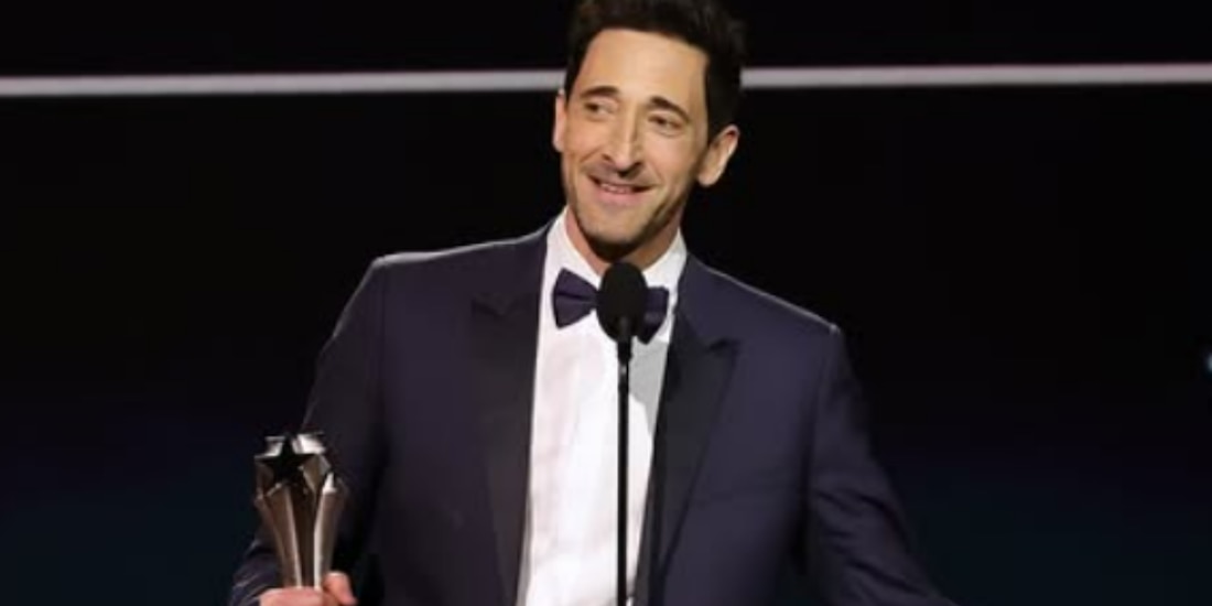 Adrien Brody gana un Oscar.