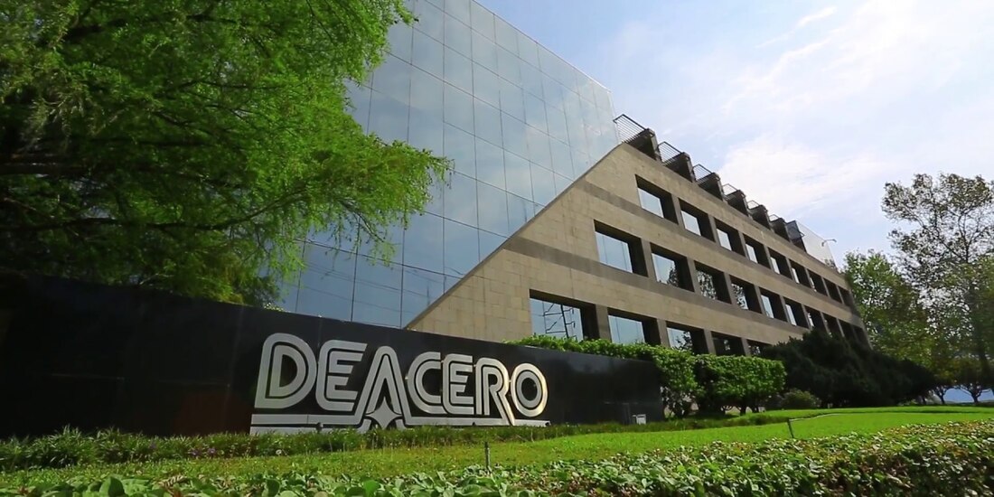 Grupo DEACERO.