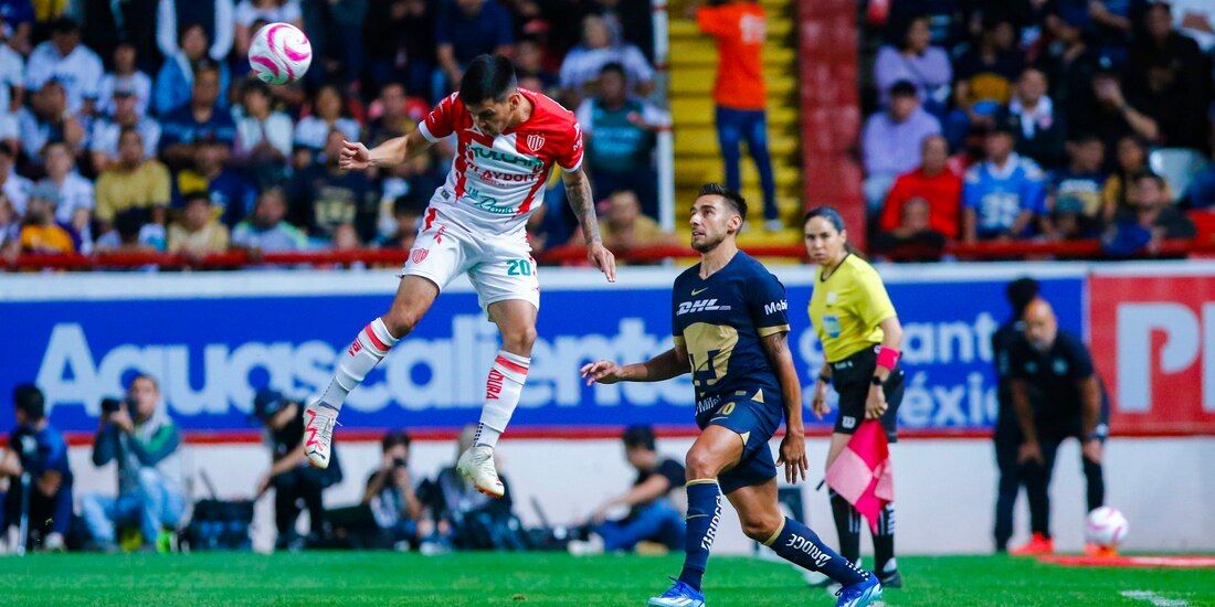 Necaxa y Pumas midieron fuerzas en Aguascalientes en el inicio de la Jornada 14 de la Liga MX.
