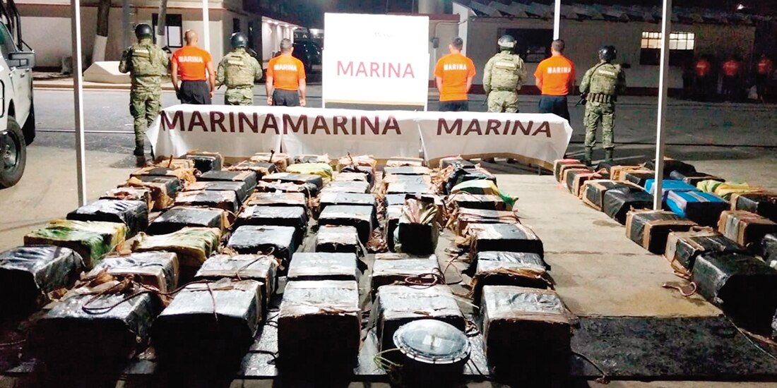 Personal de la Marina custodia 78 bultos de cocaína asegurados ayer
