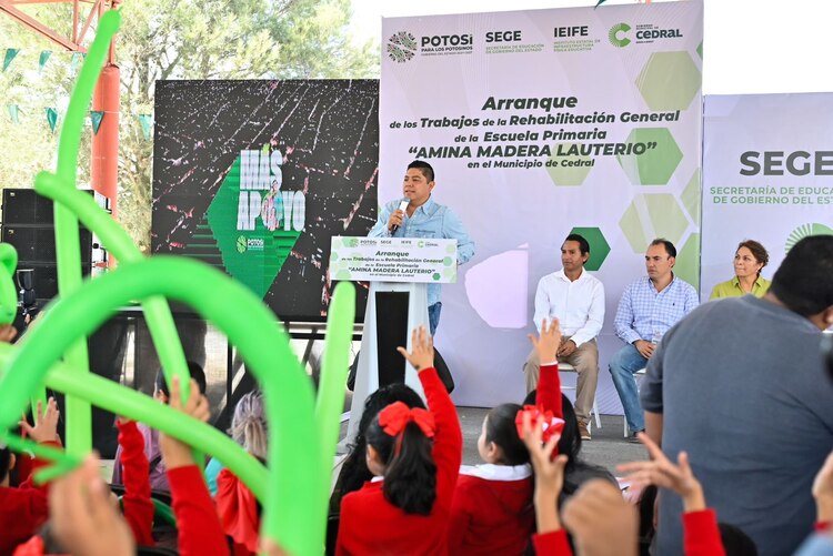 Con una inversión de 300 millones de pesos, se inicia la obra para descongestionar el tráfico en Circuito Potosí.