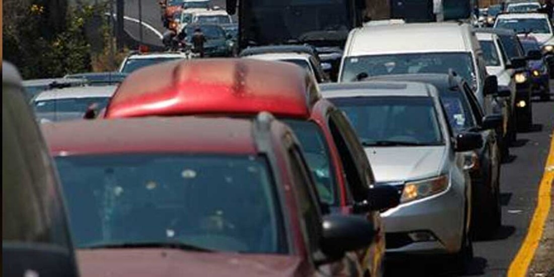 Maestros retiraron un bloqueo parcial en la Autopista del Sol