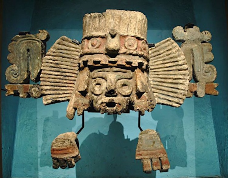 Brasero policromo del basamento del Templo Mayor.