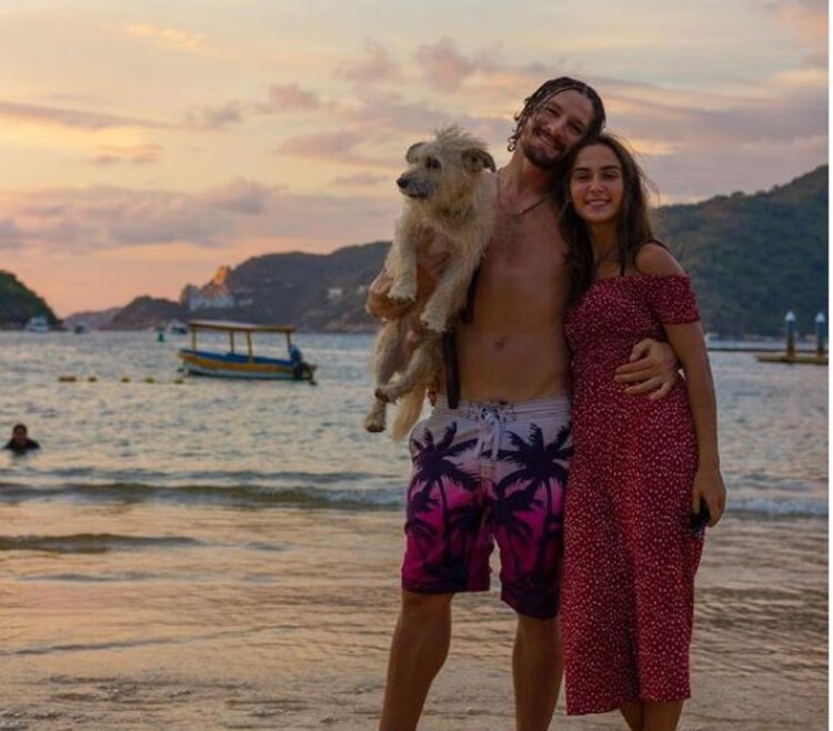 Paco Pizaña de Survivor México y su novia Julia Urbini