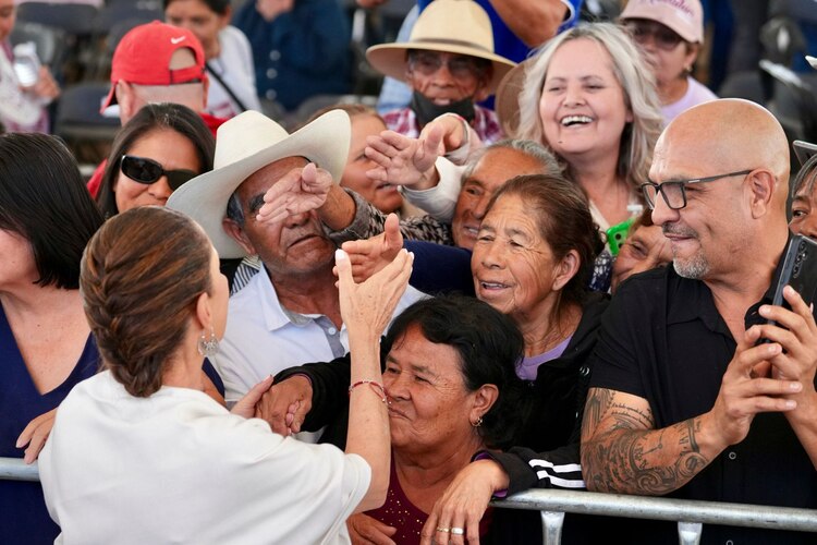 Sheinbaum destaca que la vivienda no es mercancía sino un derecho del pueblo mexicano.