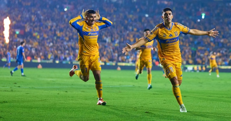 Tigres avanzó a la final del Apertura 2025 de la Liga MX tras eliminar a Cruz Azul en el Estadio Universitario.