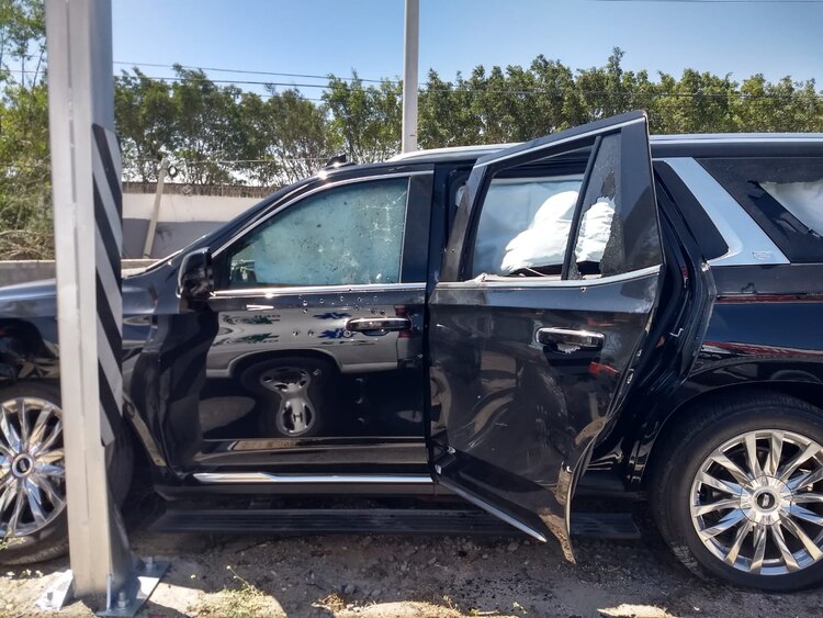 Camioneta en la que viajaba el hermano de Alfredo Olivas