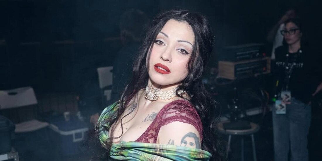 Mon Laferte habla de la relación abusiva que vivió en su juventud.