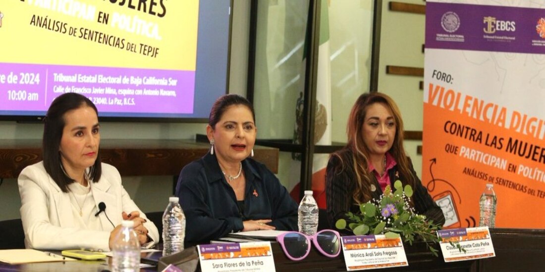 Al centro de la imagen, la magistrada presidenta del TEPJF, Mónica Soto.