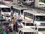 Transportistas del Edomex realizan bloqueo para exigir cese de hostigamientos en Naucalpan, el 29 de octubre.