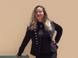 LA ESCRITORA cubana en sesión fotográfica.