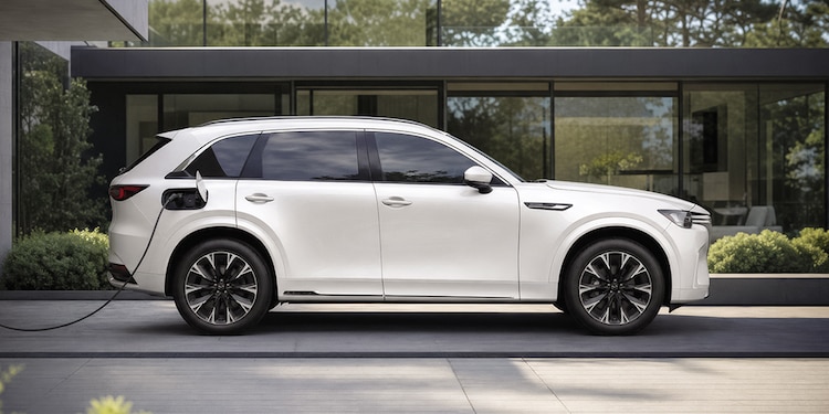 Mazda CX-90 PHEV, lujo y comodidad