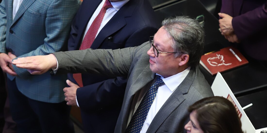 José Gabriel Cuadra rindió protesta como integrante de la Junta de Gobierno de Banxico.