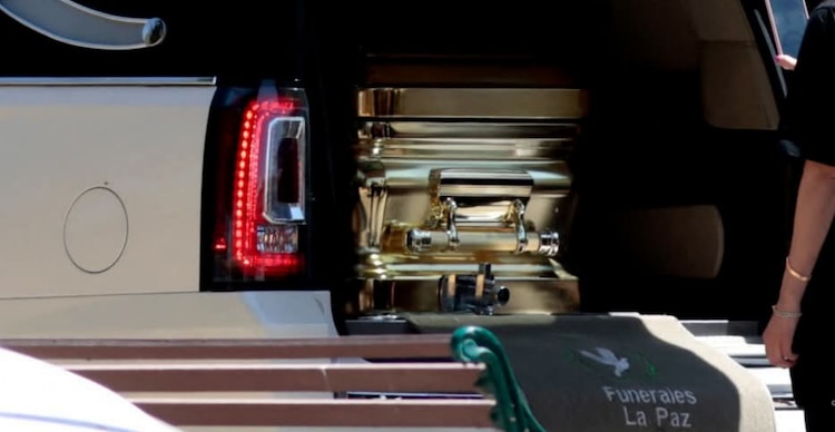 Féretro de oro del funeral de ‘El Mencho’