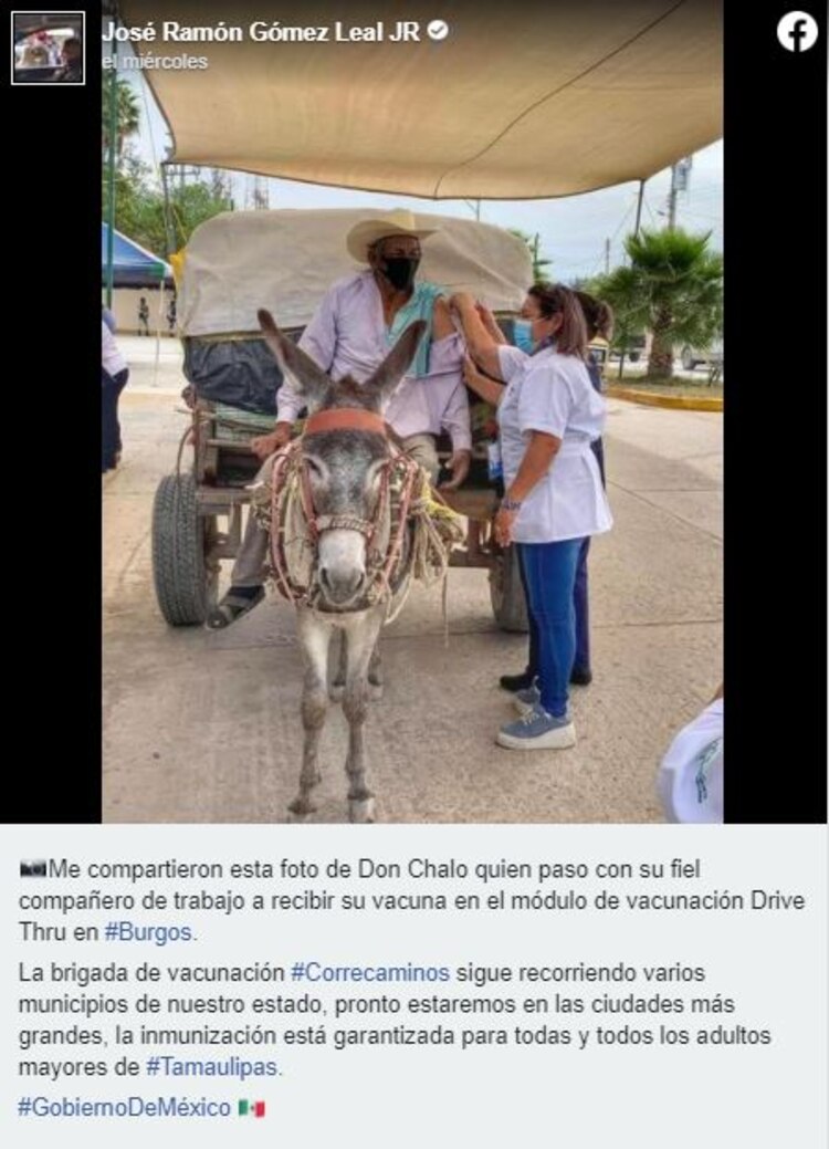 El adulto mayor recibió su primera dosis contra COVID-19.