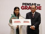 Gaby "La Bonita" Sánchez promueve el deporte para empoderar a la juventud poblana junto a Alejandro Armenta.