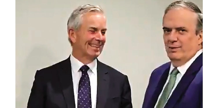 MARCELO EBRARD (der.), y Jeffrey Goettman en el 2.o día con el equipo de la Oficina del Representante Comercial de EU (USTR), ayer