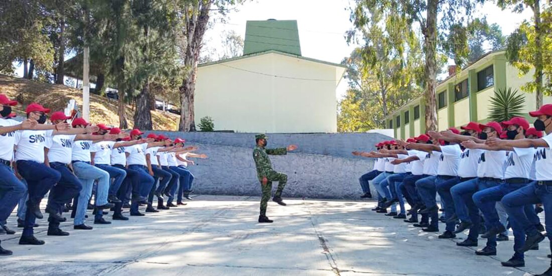 En este mes se realiza el sorteo de la Cartilla Militar.