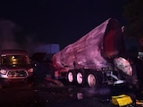 Mueren cuatro personas por explosión de pipa en Tlaquepaque, Jalisco.