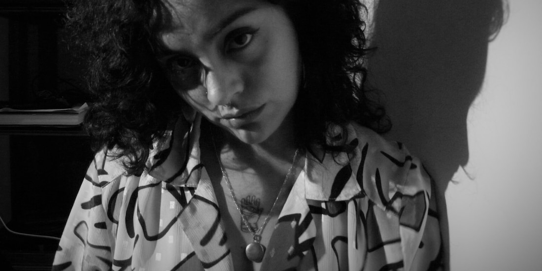 La autora, en una fotografía promocional.