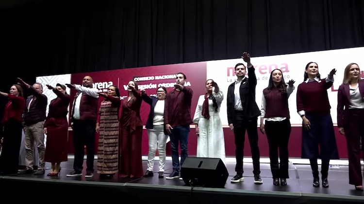 Alfonso Durazo tomó protesta a las y los 17 coordinadores estatales de la Defensa de la Transformación.