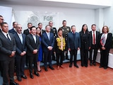 La fiscal General de la República, Ernestina Godoy Ramos, y el gobernador de Hidalgo, Julio Menchaca Salazar.