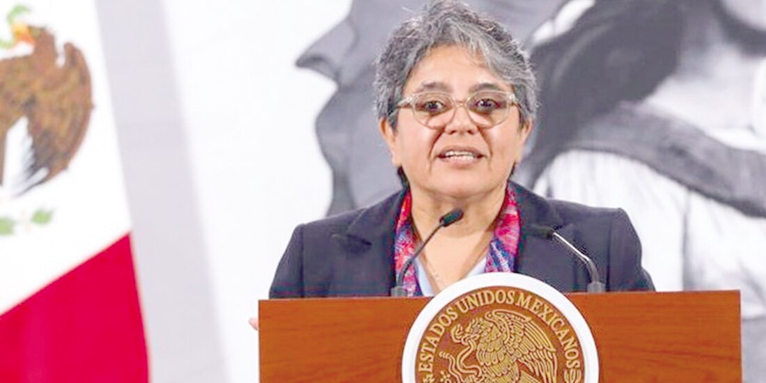 La secretaria Anticorrupción, Raquel Buenrostro, en conferencia de prensa, ayer