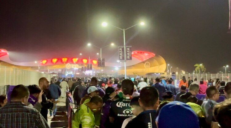 El Carnaval de Mazatlán 2025 tuvo una jornada especial con el empate entre Mazatlán FC y Cruz Azul en un estadio repleto.