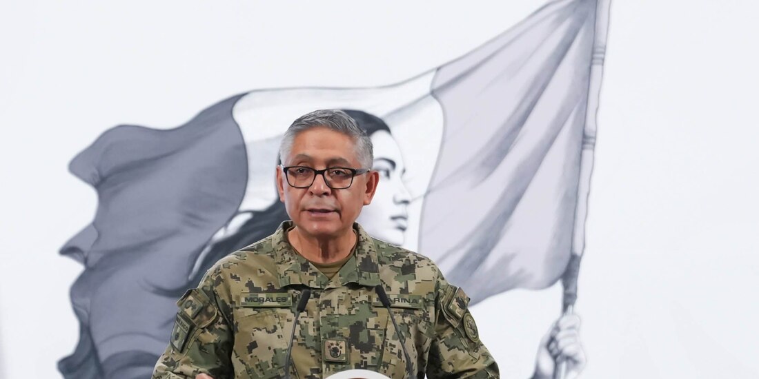 El secretario de Marina, Raymundo Pedro Morales, ayer, en Palacio Nacional.