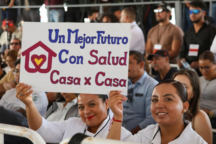 Sheinbaum anuncia acciones en materia de salud en Zacatecas.