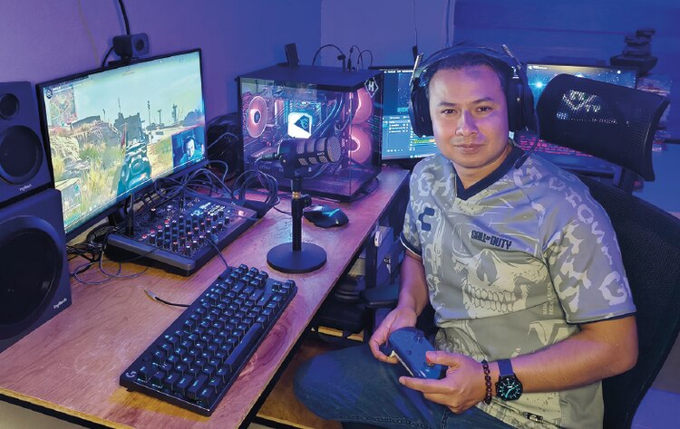 Hablarle al vacio, la vida secreta de un streamer